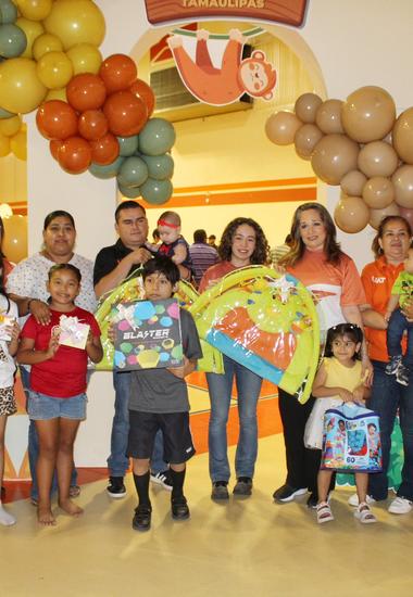 Brinda la UAT festejo a niños y niñas del personal sindicalizado